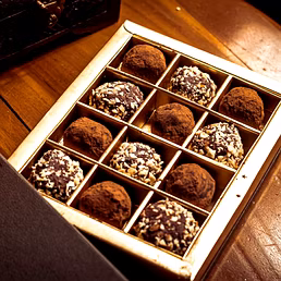 Sweet Box With Window
