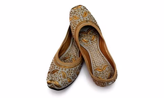 Mojari Art & Handicraft Embroidery Work Jutti