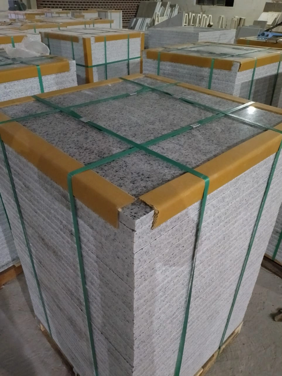 GRANITE TILE-12639002