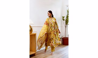*PURE PREMIUM COTTON DIGITAL PRINTED HEAVY PLEATED ANARKALI FRONT SLIT DESIGNER KURTI WITH HANDWORK