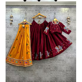 TRADITIONAL LAHENGA CHOLI DS