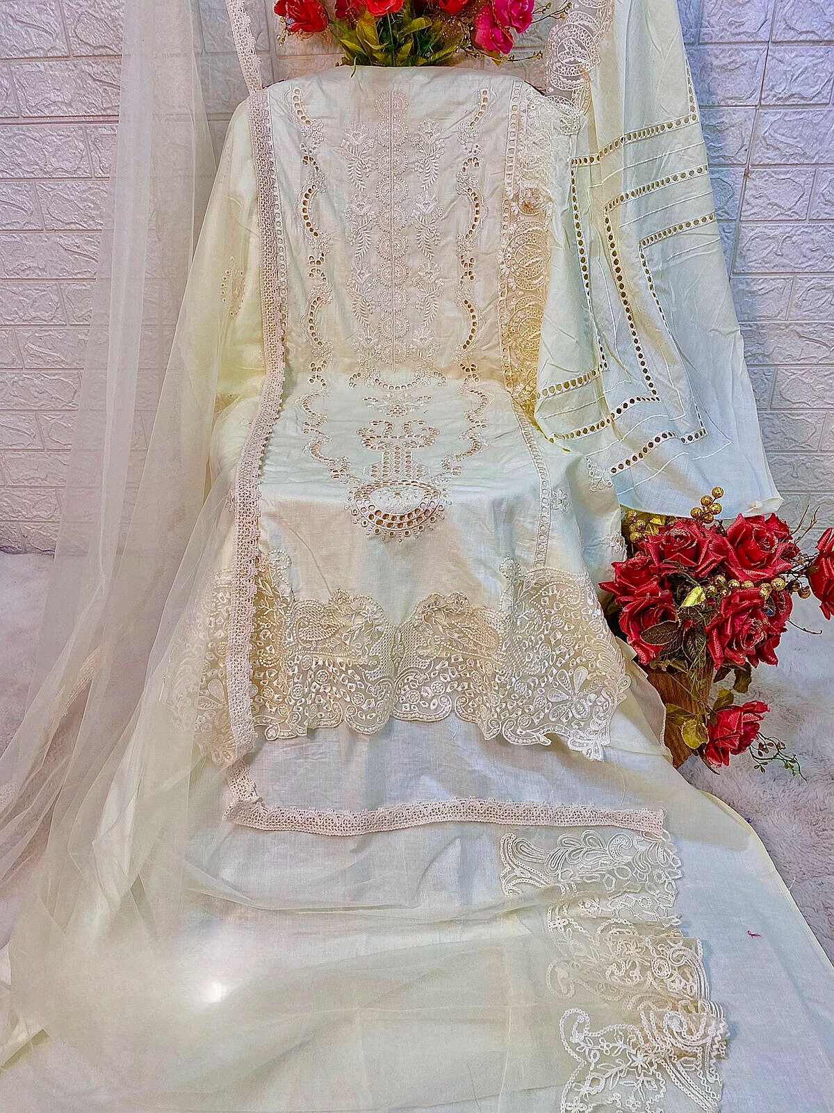 SAIRA PAKISTANI SUIT TD image 4