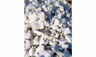 SNOW WHITE QUARTZ LUMPS