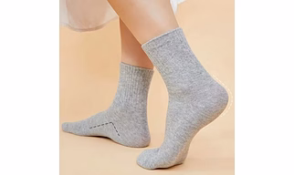 DISPOSABLE TRAVEL SOCKS