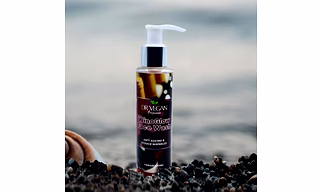 Wino Glow Face Wash with Red Grapes | Antioxidant Cleanser | Reduces Fine Lines, Brightens and Hydrates Skin - 100 ml