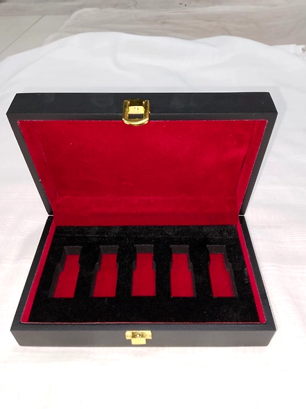 SHAKTI  Tradition Perfumery Gift Box-12585232