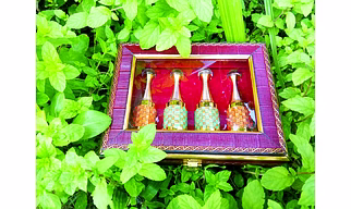 Multiple Perfumes Box Size W-91 7 X 7 X 2 inch
