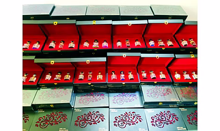 Multiple Perfumes Box Size M-73 12 X 15 X 5 inch