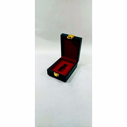 shakti sandalwood oil distillers solo perfumes box size m-82 3 x 4 x 1.5 inch