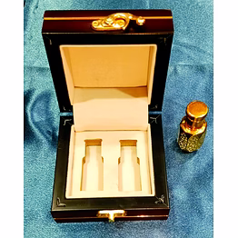 shakti sandalwood oil distillers multiple perfumes box size m-117 4 x 4 x 1.5 inch