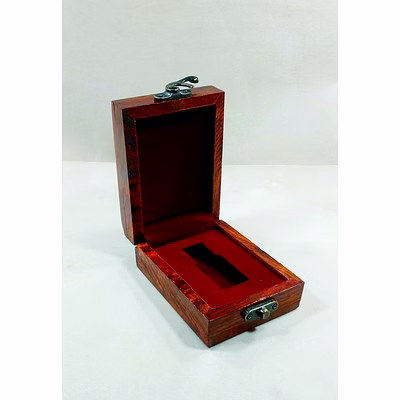shakti sandalwood oil distillers solo perfumes box size w-45 3 x 4 x 1.5 inch