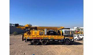 HEAVY DUTY WATER WELL DRILLING RIG