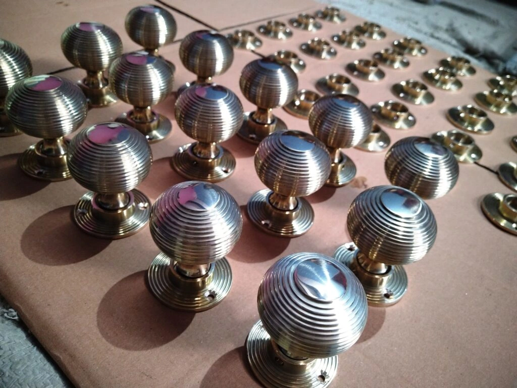 2&quot; SOLID BRASS BEEHIVE DOOR KNOBS-2