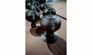 Exquisite 2" Solid Brass Beehive Door Knobs - Customizable Finishes