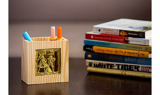 Pine Wood Pen Stand