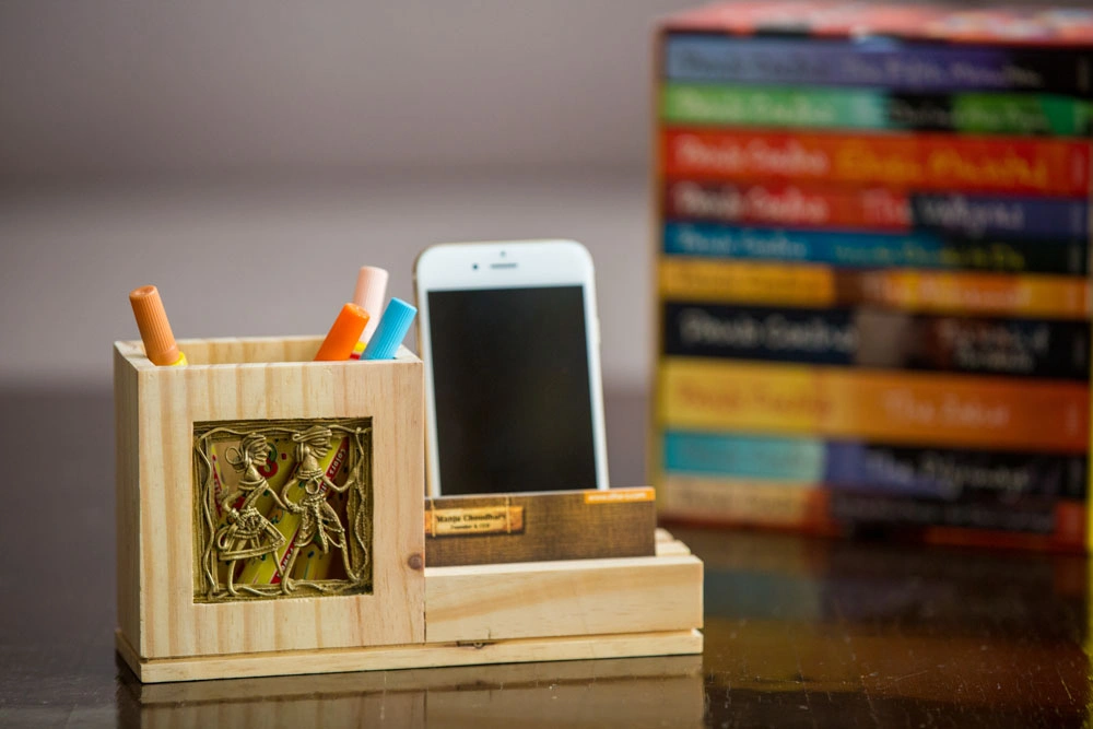 Pine Wood Pen Stand With Card &amp; Mobile Holder-2