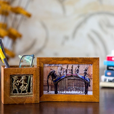 Olha-O Pen Stand With Photo Frame