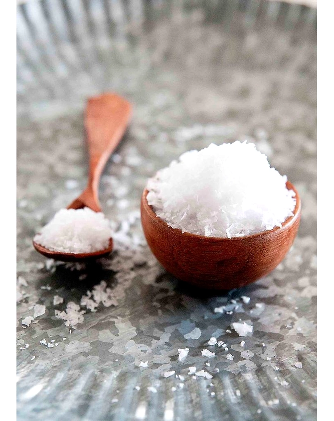 Raw Salt-12587522