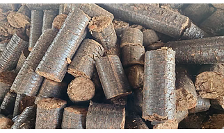 100% Saw Dust Briquettes
