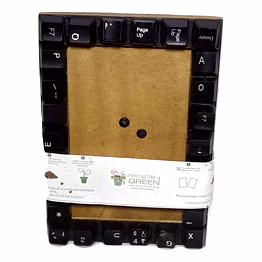 eco-friendly | e-waste computer black keys & plastic (mlp - multi layered plastic) recycled | photo frame | small single border | 4" x 6"