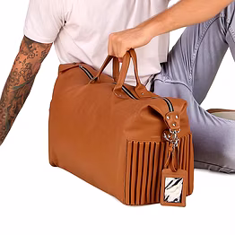 TLWH THE LEATHER WAREHOUSE Stylish Leatherette Duffle Bag for Travel | Compact and Comfortable Hand Duffel & Gym Bag | Suitable for Men and Women