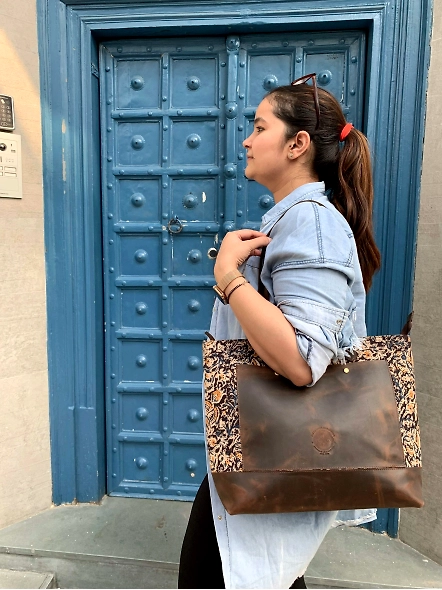 leather laptop case