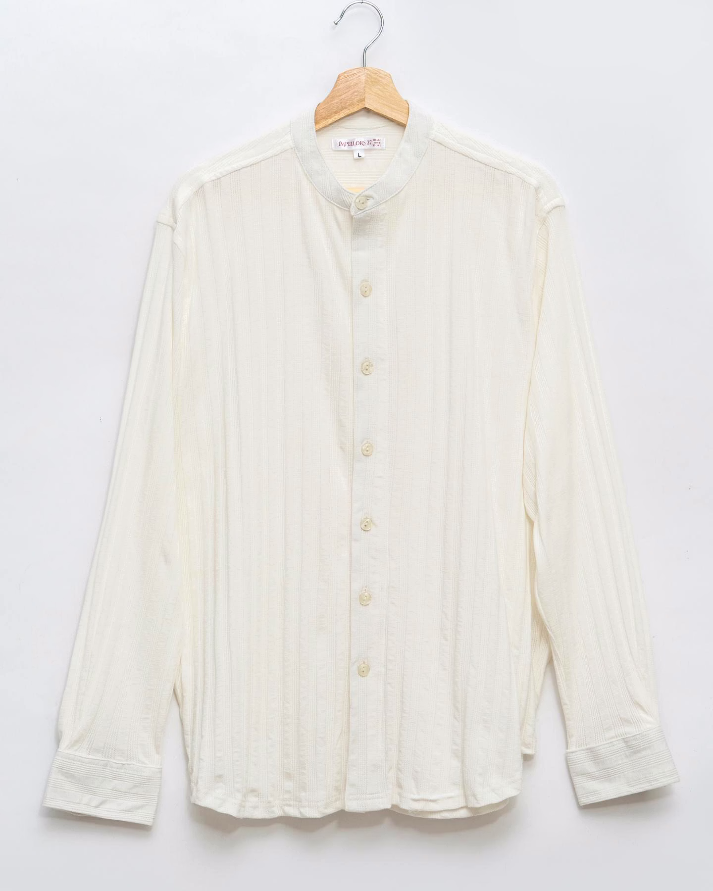 crisp knit white chinese collar shirt