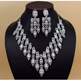 silver color american diamond necklace