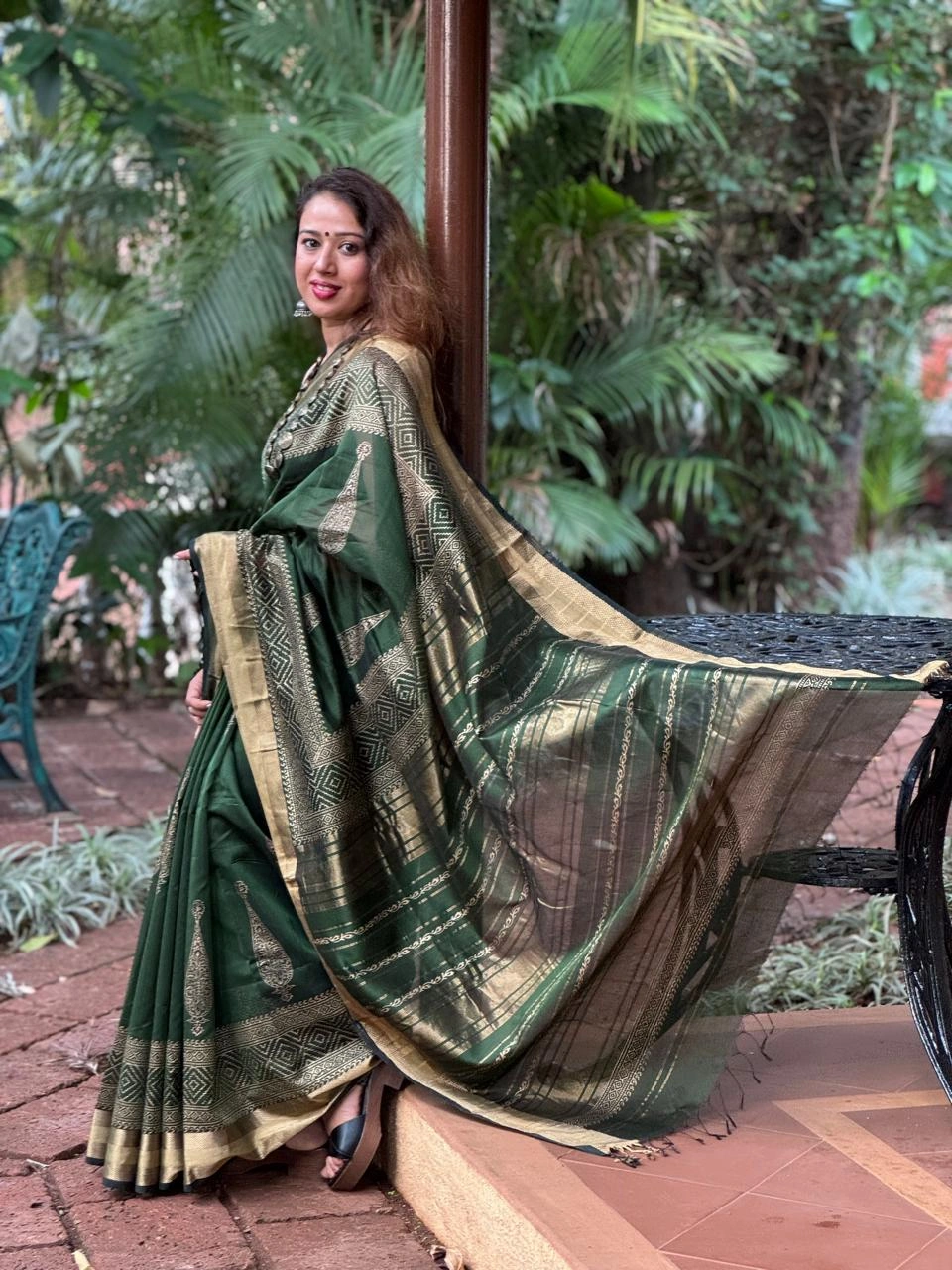 TRADITIONAL INDIAN HANDLOOM SAREE - ORIGINAL DESIGN-2