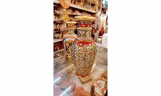 Marble handicrafts