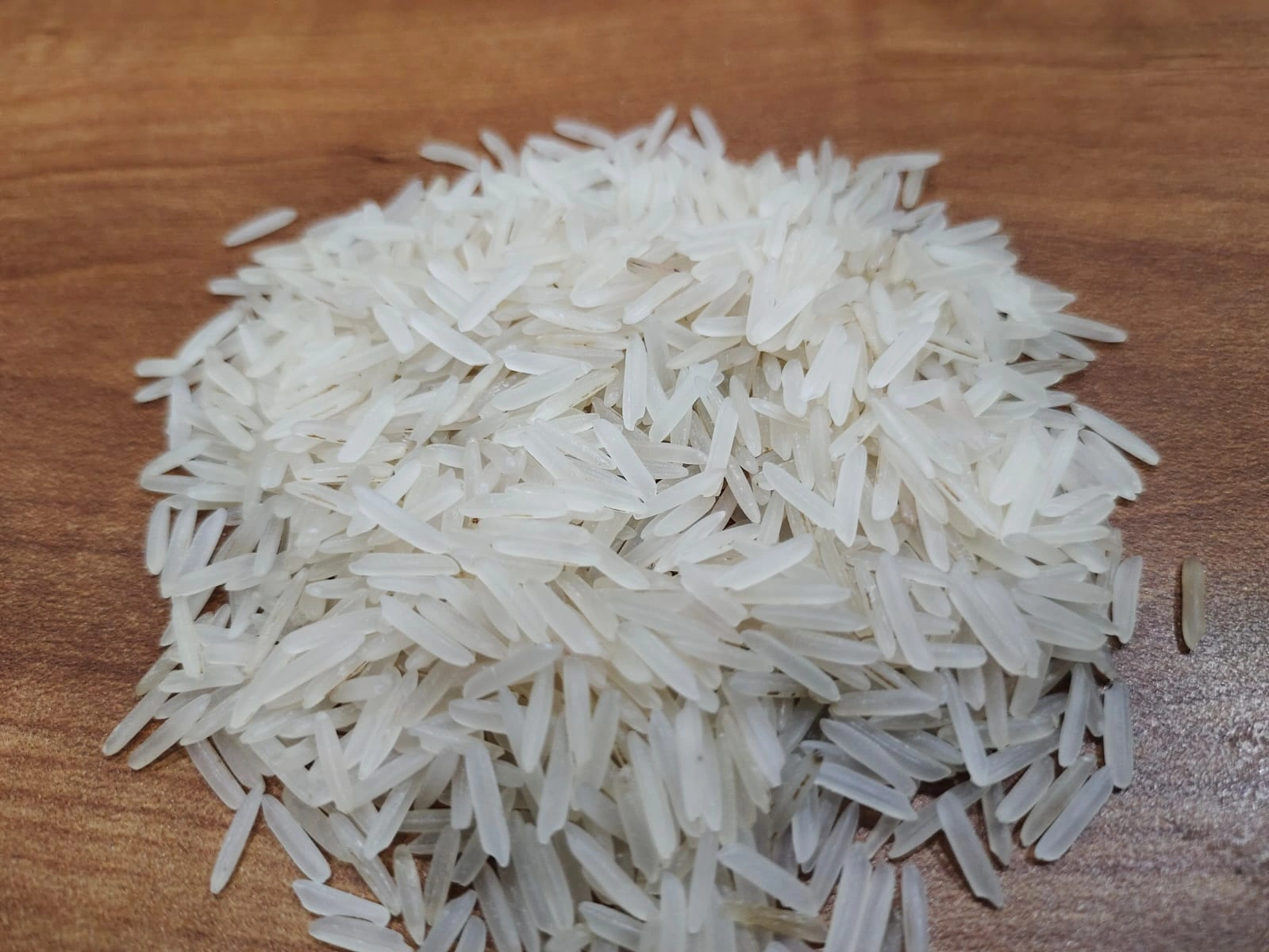 1121 White/Creamy Sella Basmati Rice (8.35 MM)-4