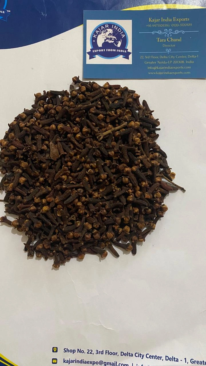 Clove-992379-afe81444