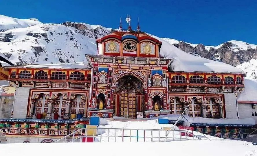 Badrinath Yatra by Helicopter-2