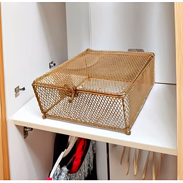 fine mesh basket with locking clip