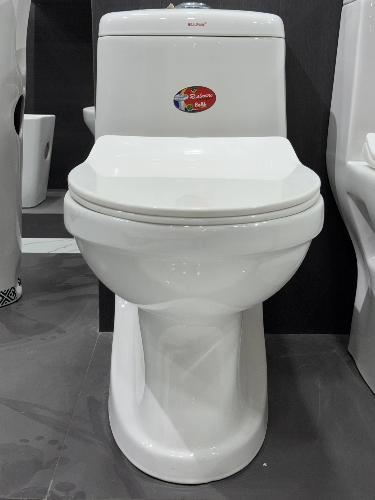 One Piece water closet 101-12598666