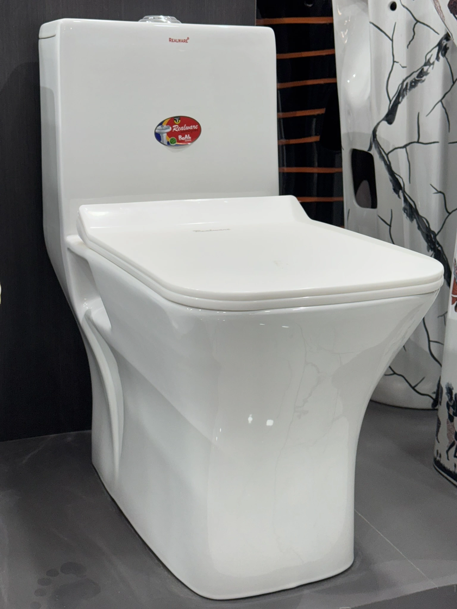 One Piece Water Closet 106-1