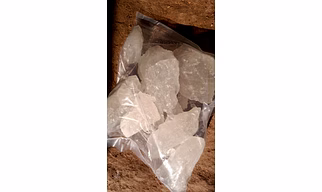 Ammonia Alum Crystal Lumps (Ammonium Sulphate Lumps)