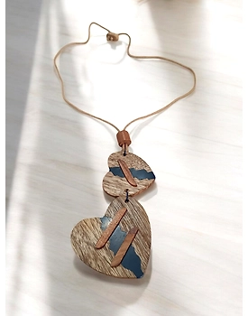 LONG WOODEN HEART SHAPE NECKLACES