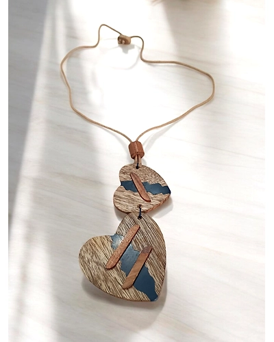 LONG WOODEN HEART SHAPE NECKLACES-2