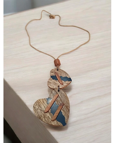 LONG WOODEN HEART SHAPE NECKLACES-1