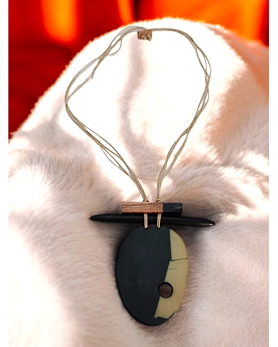 LONG RESIN NECKLACES-2