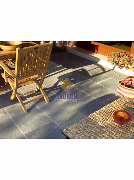 TANDUR GREY