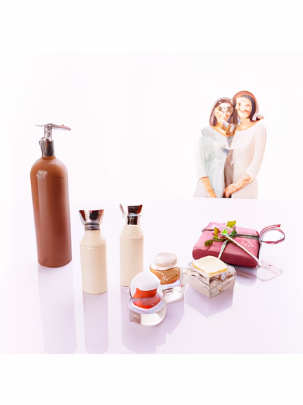 Dabur Red Paste - India's No.1 Ayurvedic Paste, Provides Protection Plaque Removal, Toothache, Yellow Teeth, Bad Breath- 600g (150gm*4) &amp; Dabur Amla Hair Oil - for Strong, Long and Thick hair - 550 ml-RDPC102166