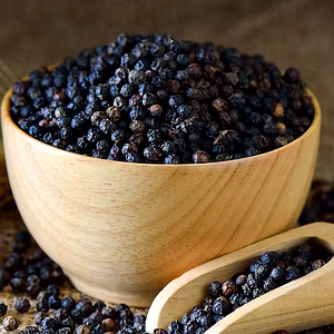 Premium Black Cardamom - Aromatic Spice for Culinary Delights